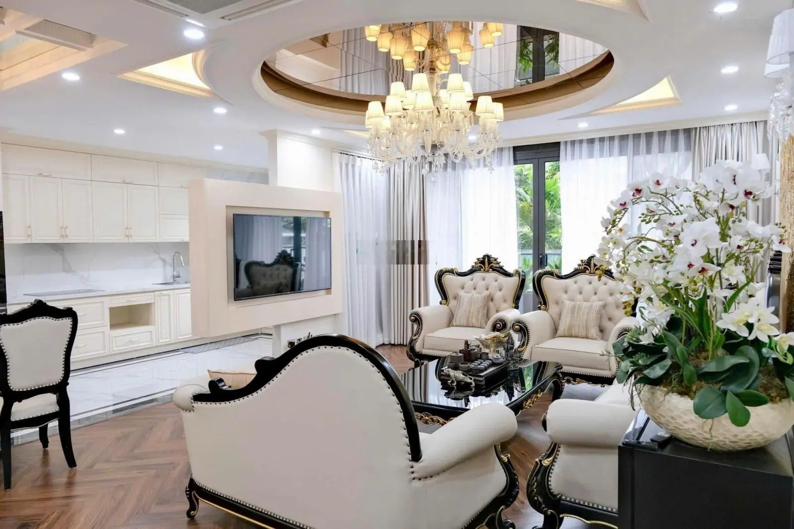 Bán căn hộ chung cư VIP tại dự án TSQ Euroland làng việt kiều Châu Âu căn góc sân vườn 300m full đồ
