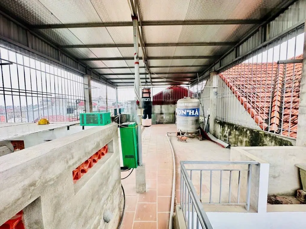 Cần bán nhà riêng âu cơ nghi tàm, ngõ ô tô, 5 tầng thang máy với dt80m2.