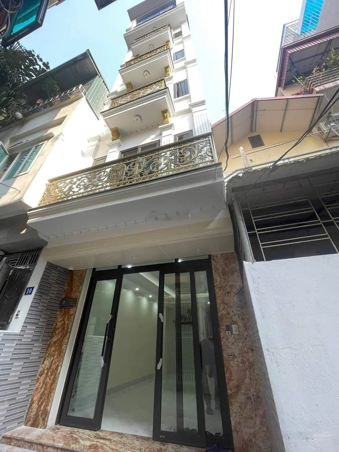 Bán gấp nhà siêu hiếm Phú Diễn. 70m2 x 7 tầng dòng tiền ổn định 13 phòng khép kín full nội thất