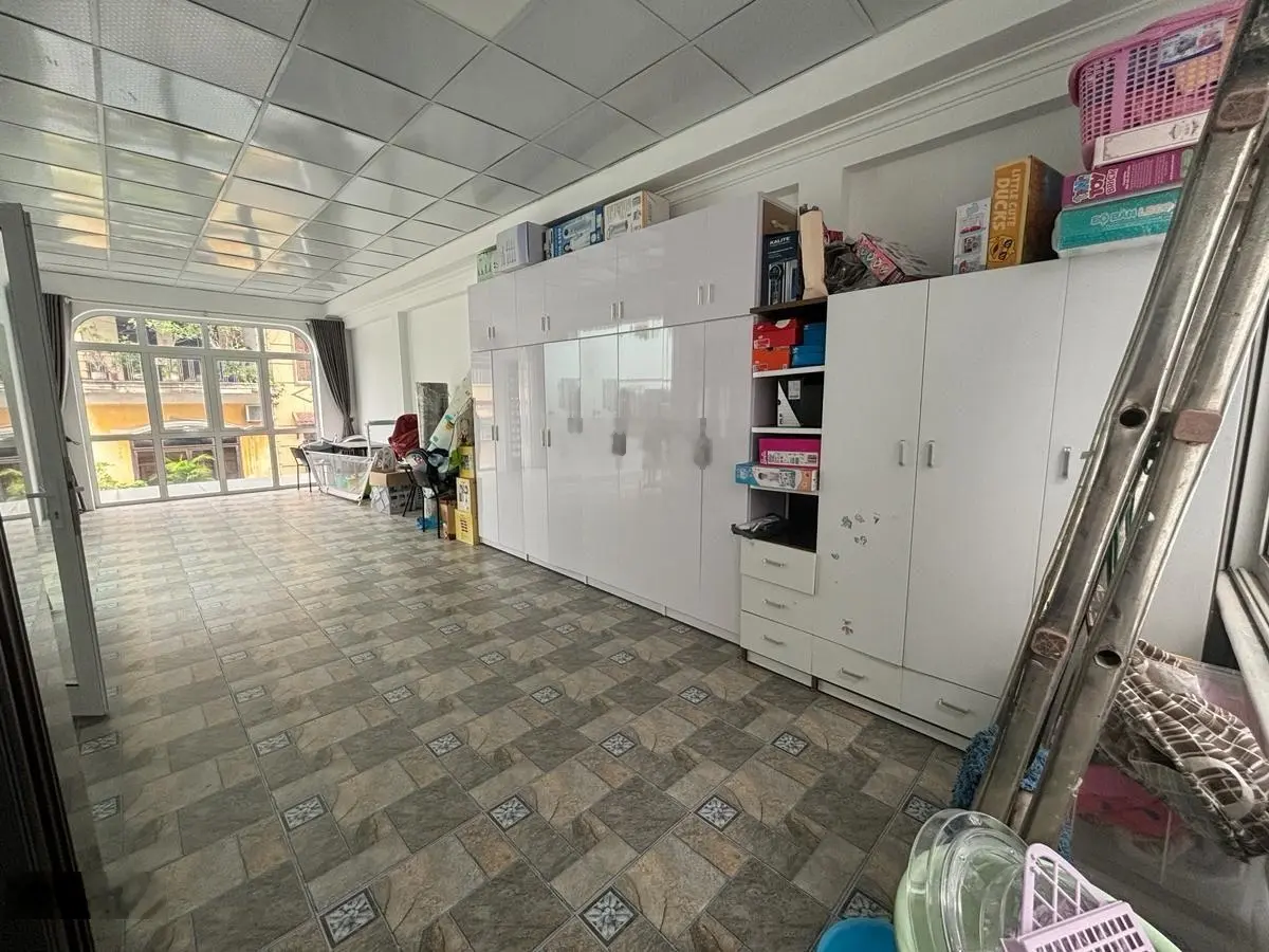 Bán nhà siêu vip Phùng Chí Kiên 164m2 x 3 tầng mặt tiền 11m ô tô tránh cực đỉnh khu dân trí cao