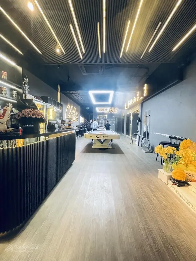 Nhà đẹp phân lô oto tránh vỉa vè rộng, phù hợp với khách mua ở kết hợp KD, Cty, VP, hàng ăn