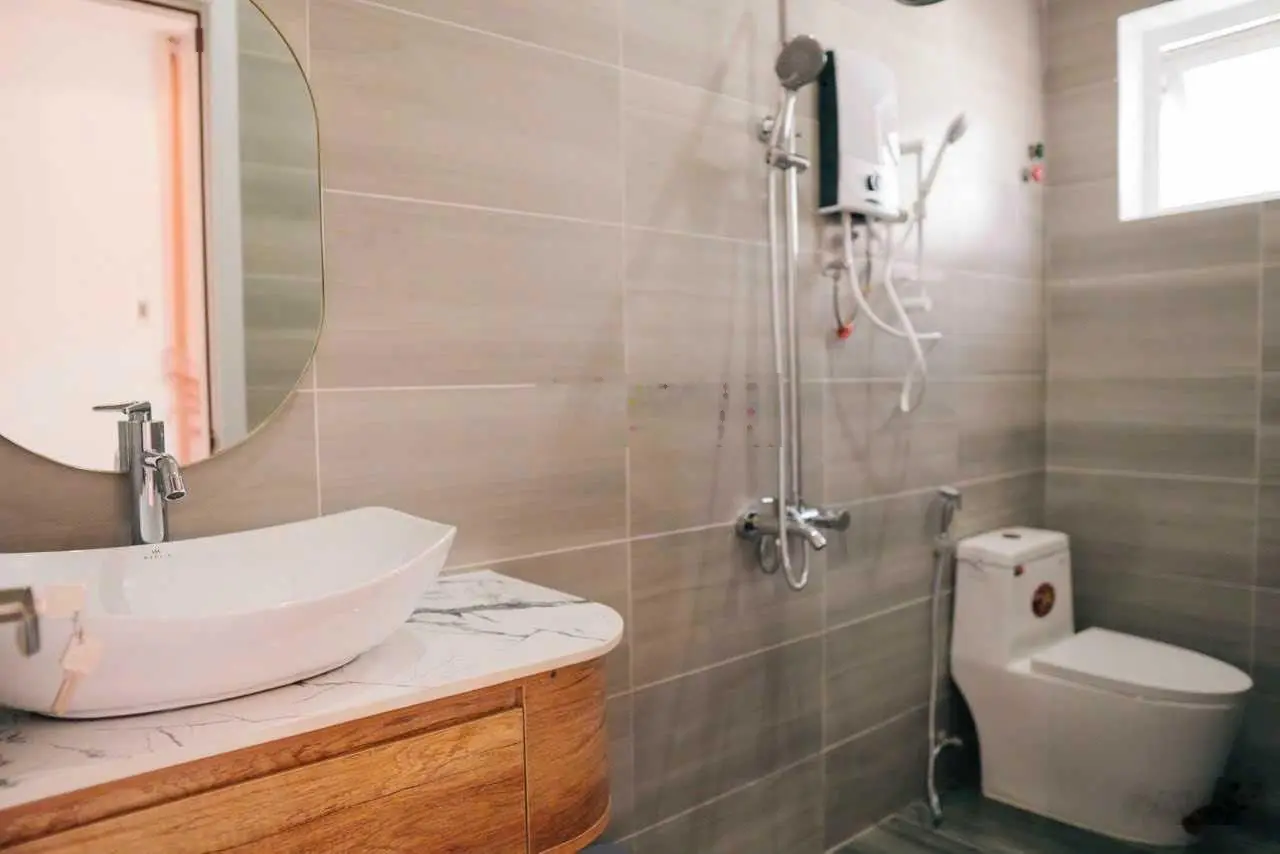 Villa hồ bơi sân vươn Nam Hồ 312m2 nở hậu 3 tầng 4PN - 5WC khai thác doanh thu 75 - 95tr/tháng