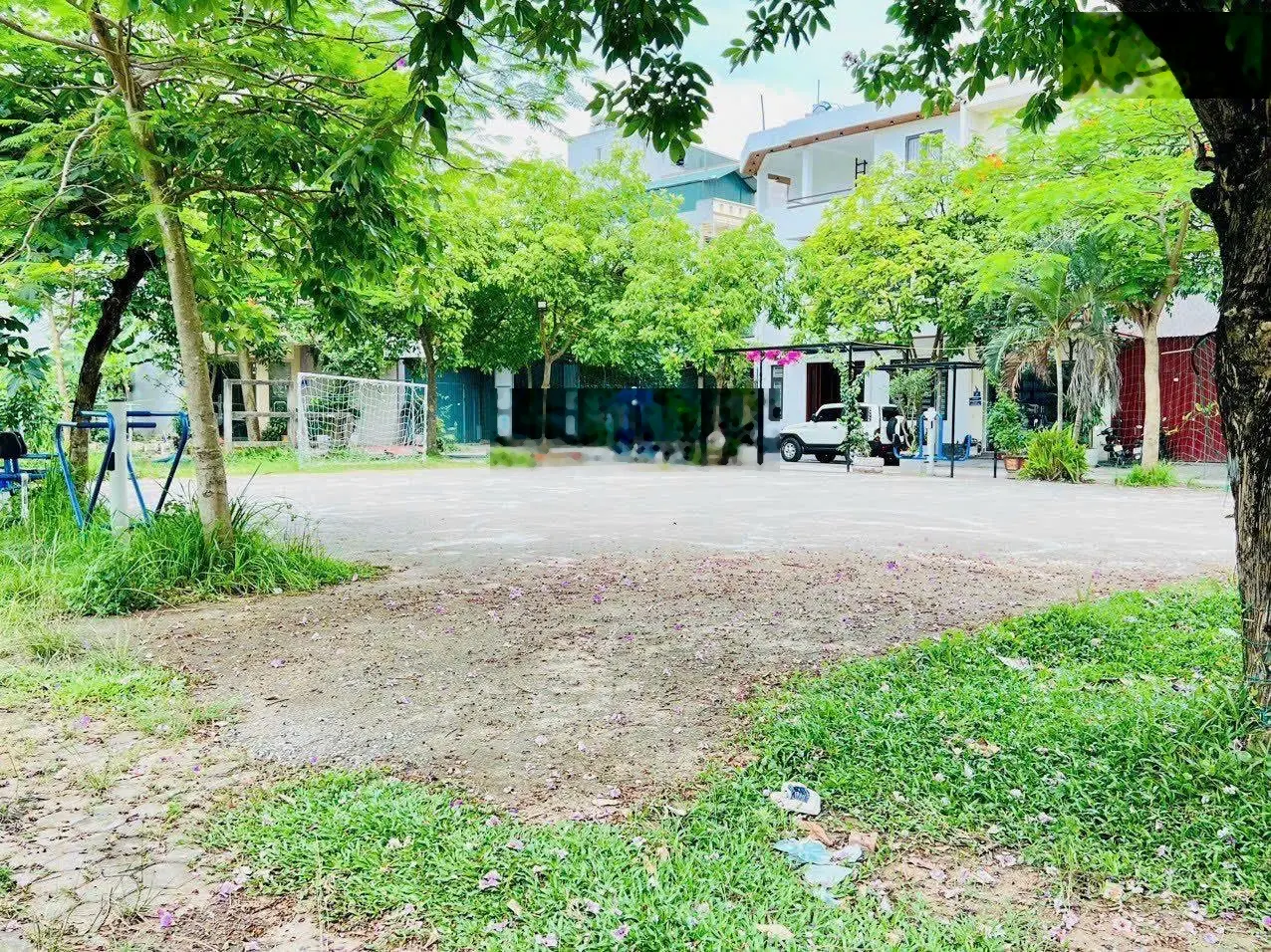Bán căn nhà 3 tầng nhìn vườn cây xanh khu Vạn Lộc, Tứ Minh, Tp Hải Dương