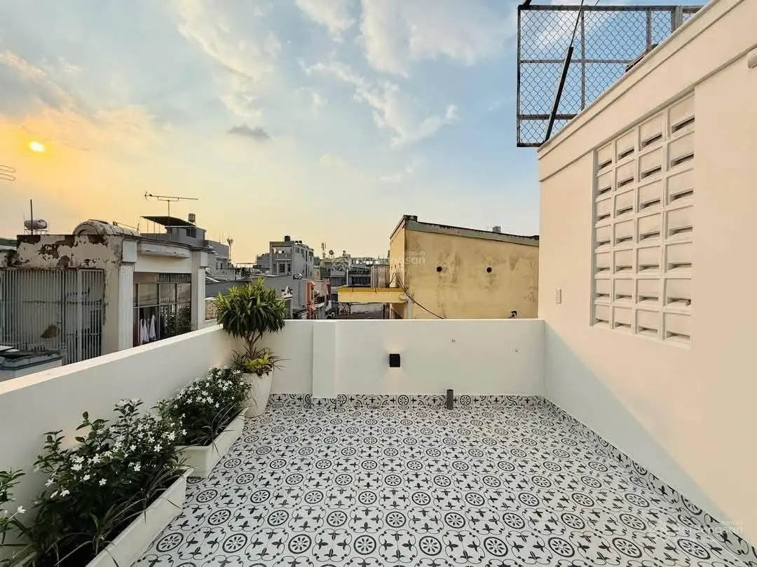 Siêu phẩm nhà đẹp cần bán Quận 3, đường Nguyễn Đình Chiểu. 44m2, SHR, full nội thất