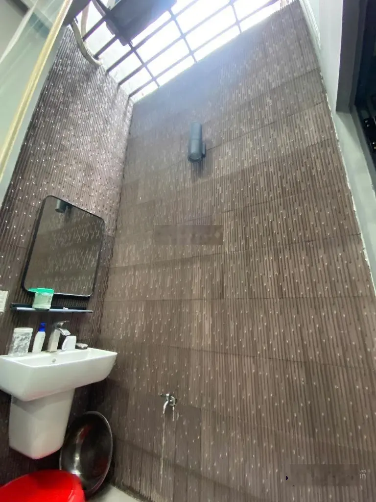 NHÀ ĐẸP 73M2,4 TẦNG , 5 PHÒNG NGỦ ,NGANG 4,1 ,DÀI 16,59 ,HXH ,GIÁ 10,2 TỶ (TL) PHƯỜNG 4,QUẬN 8