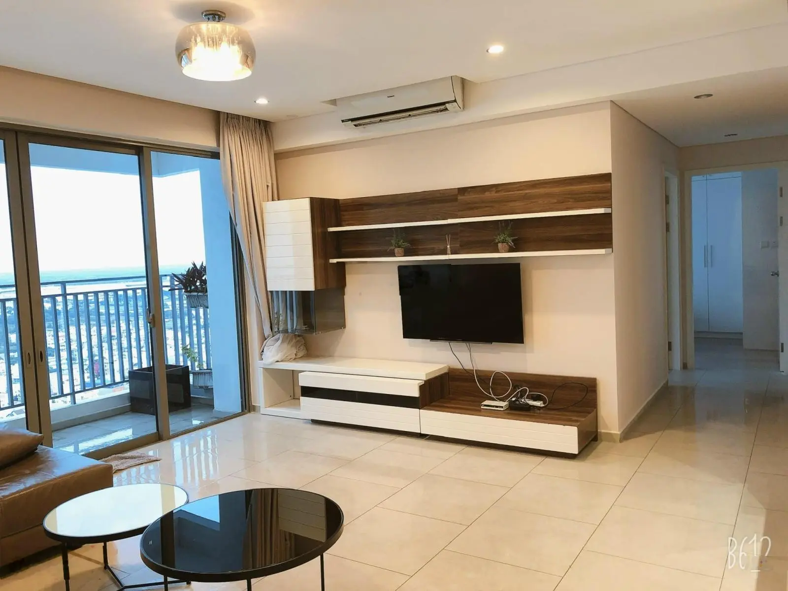 Cần bán căn hộ Riviera Point, DT 99m2, tầng sân vườn, Đường Nguyễn Văn Tưởng, phường Tân Phú, Q7