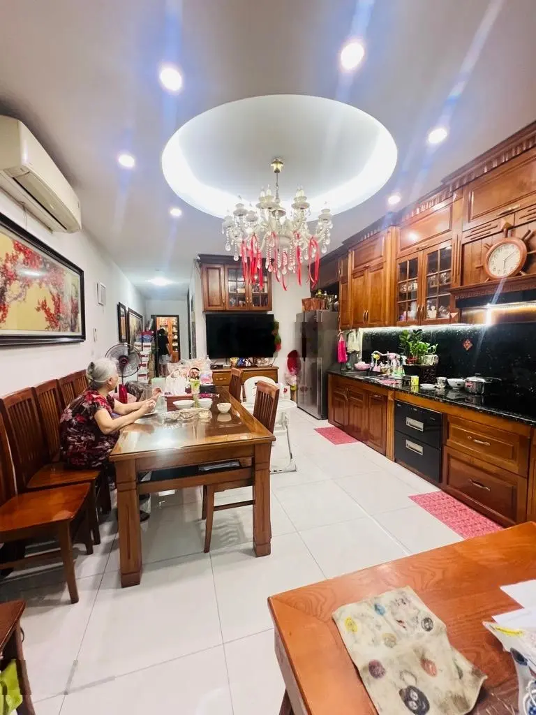 Bán nhà mặt phố trần hòa- 6 tầng thang máy -69m2-mt4.2m- vỉa hè 5m- vừa ở vừa kinh doanh