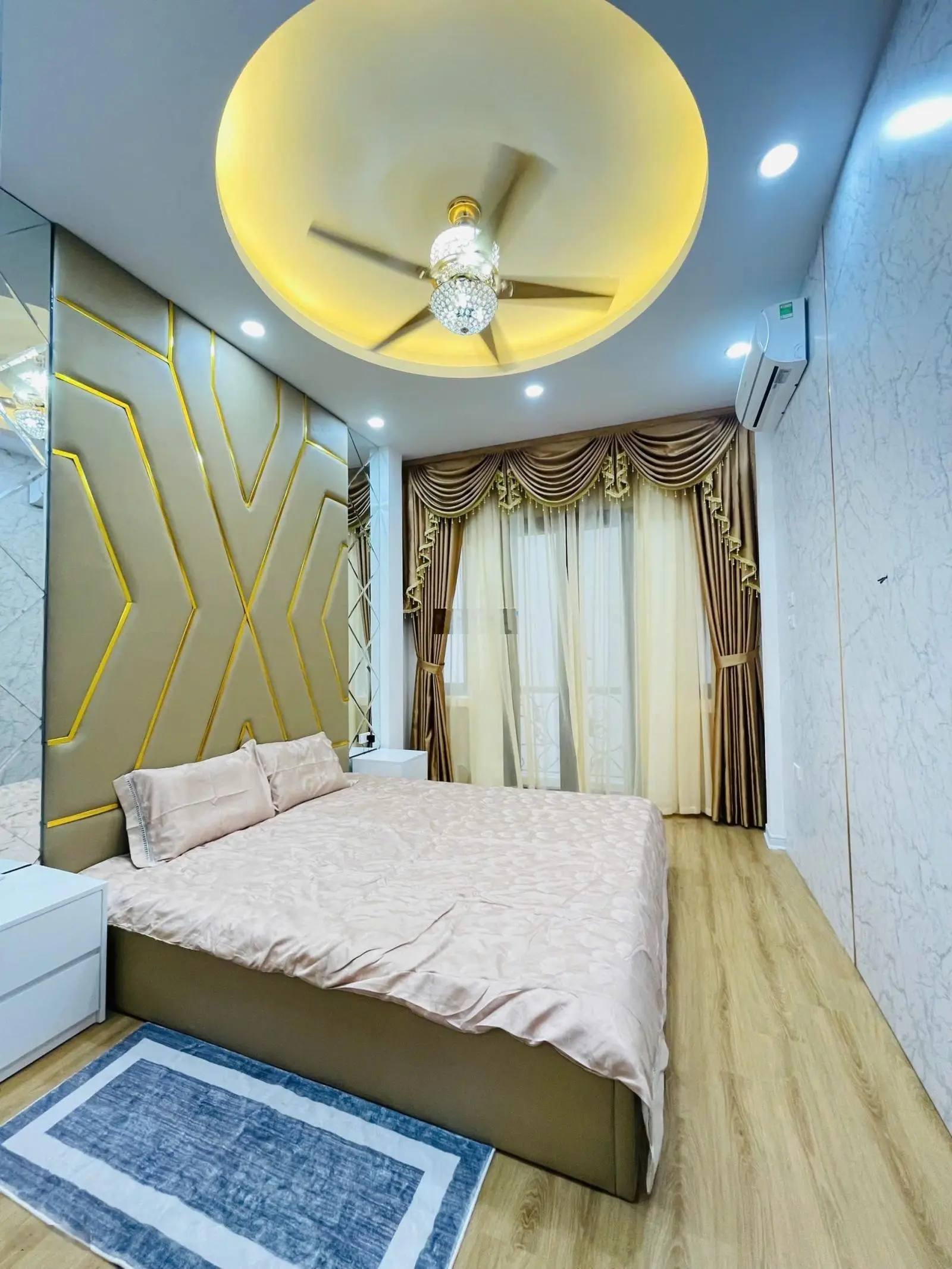 Giá đầu tư, bán nhà Mỹ Đình, gần 6 tỷ có nhà 36m2, 4pn, mặt ngõ ô tô, kinh doanh.