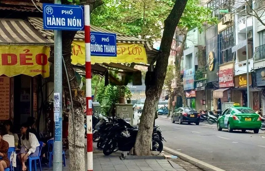 Cần bán nhà mặt phố Đường Thành, Hoàn Kiếm. DT Sổ 45m2 x 8T, MT 5m. Vị trí tiếp giáp sát Hàng Bông