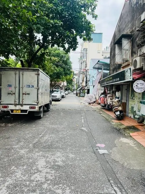 Vũ đức thận- nhà mới - gần ô tô ,