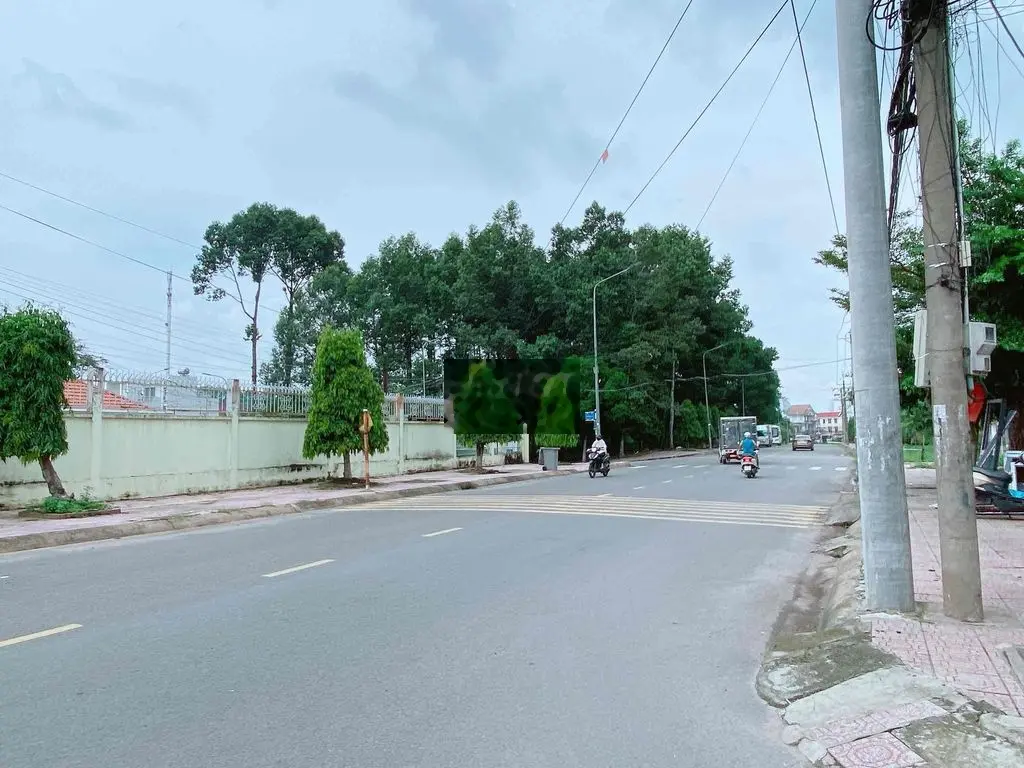 Bán 2 căn nhà dt 120m2,có 4p ngủ,trung tâm tt trảng bom,gần ql1a 200m.