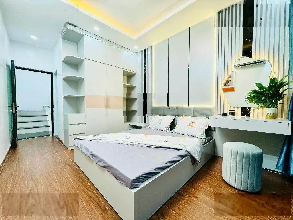 Bán nhà đẹp Tây Sơn, Đống Đa, ô tô đỗ gần, hồ, phố, lô góc, full công năng, dt 25m2 giá: 5.75tỷ tl
