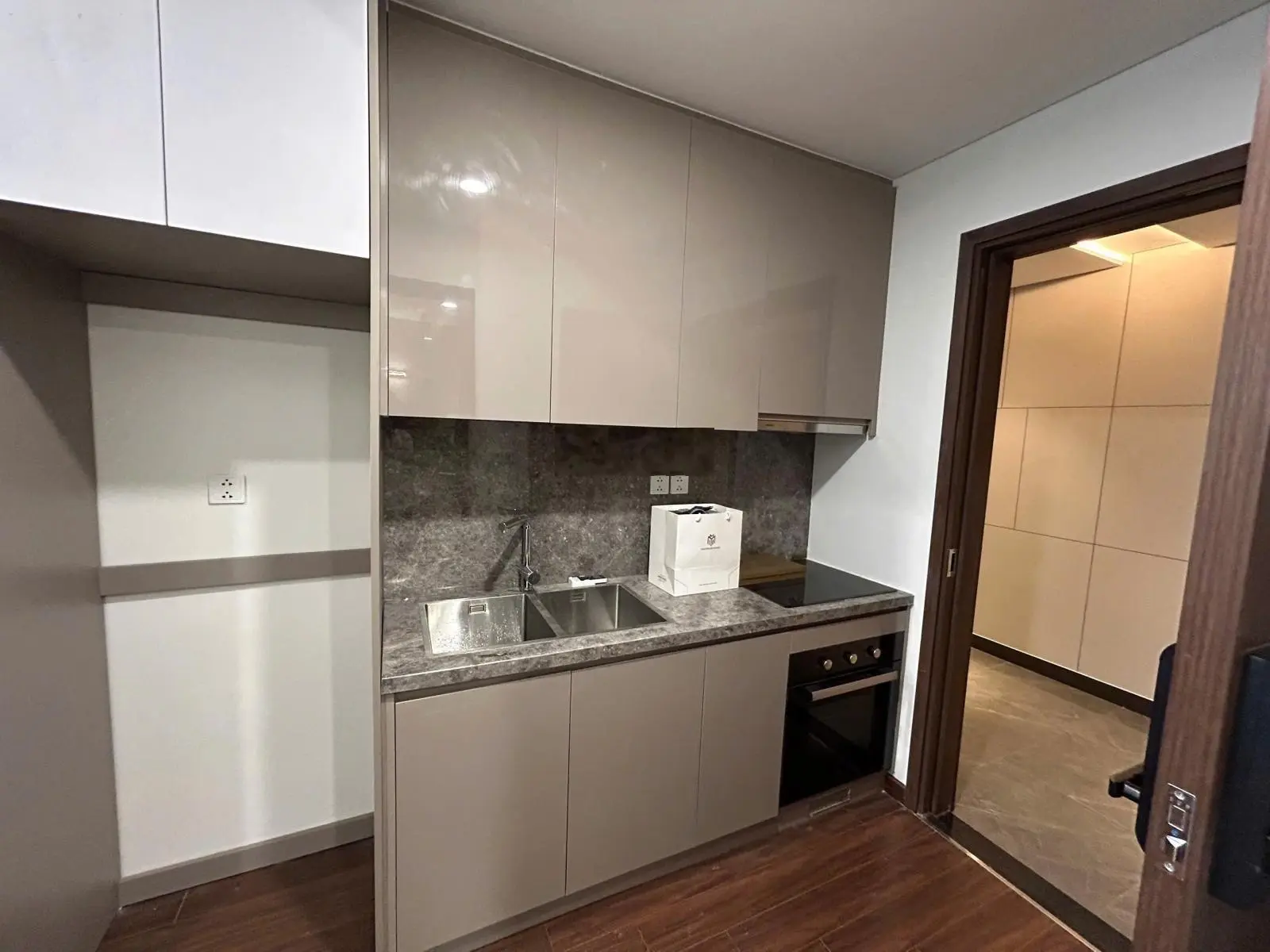 Cơ hội vàng mua ngay căn studio 32m2 tại tòa M3 MWF, nội thất NB, tầng trung, giá chỉ 2tỷ2 bao phí