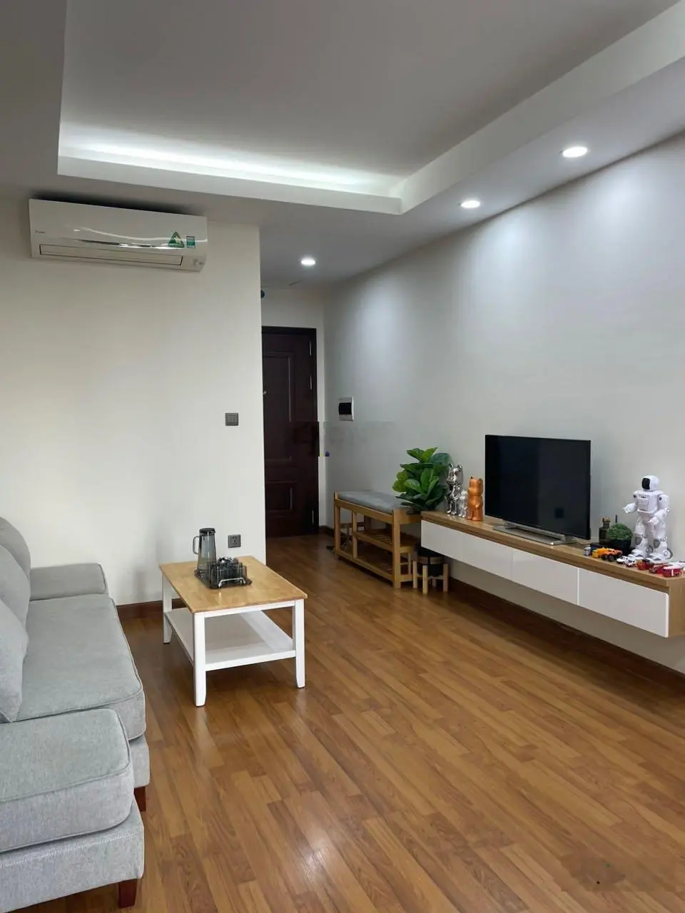 Bán căn 2PN Home City Trung Kính
