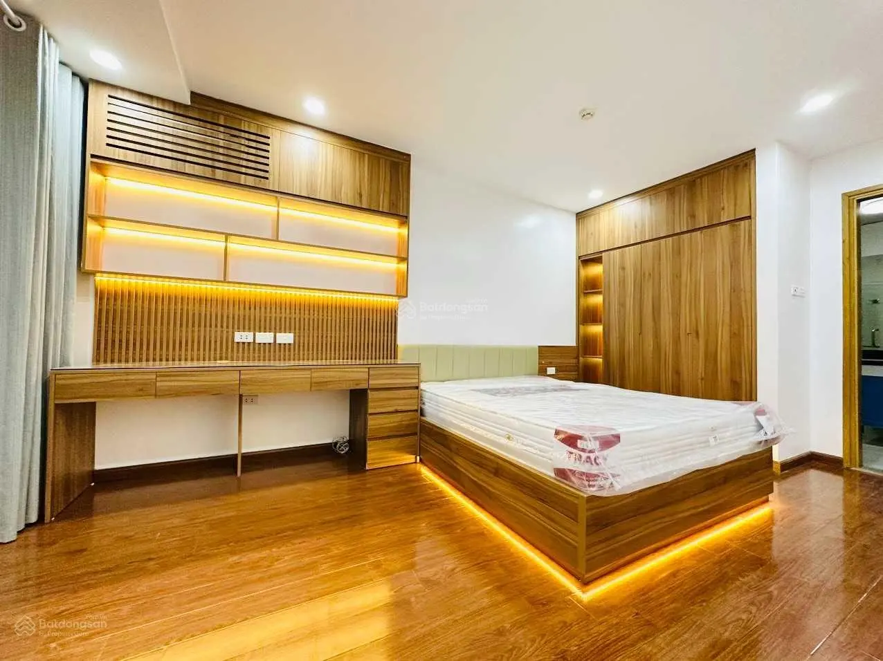 Tôi chủ nhà cần bán căn hộ 127m2 giá rẻ nhất dự án để lại toàn bộ chiết khấu và chính sách từ CĐT