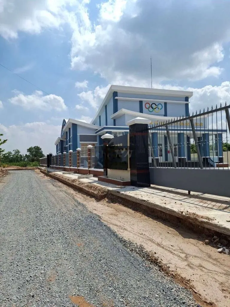 Bán lô đất (lô tiền mặt kênh, view đẹp) tại Bình Đức - Bến Lức - LA