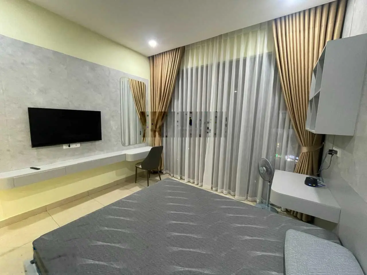 Nhỉnh 8 tỷ cho căn 2 ngủ (90m2) tại The Matrix One
