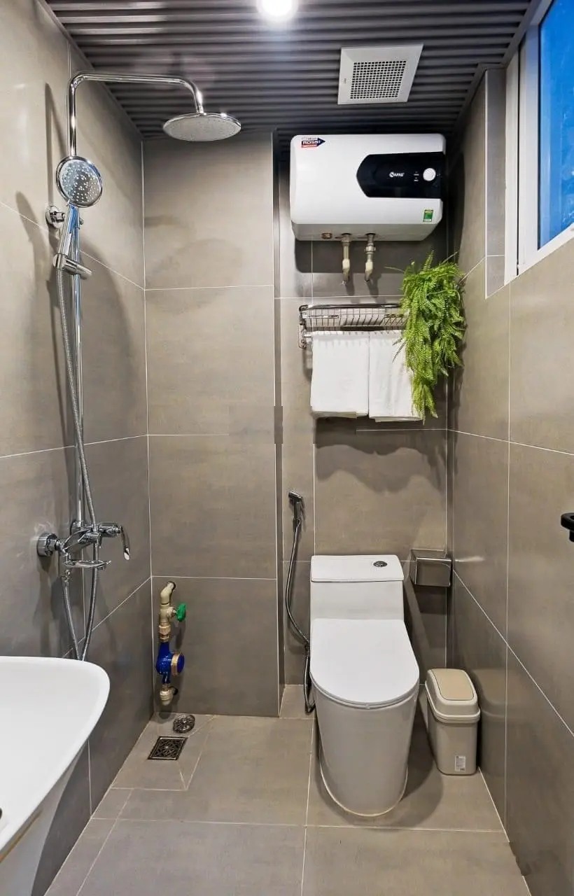Hot, bán nhà NGUYỄN CHÍ THANH-ĐỐNG ĐA-HÀ NỘI, DT: 105m2 x 6 Tầng - MT: 4,85m / Giá: 28,8 Tỷ