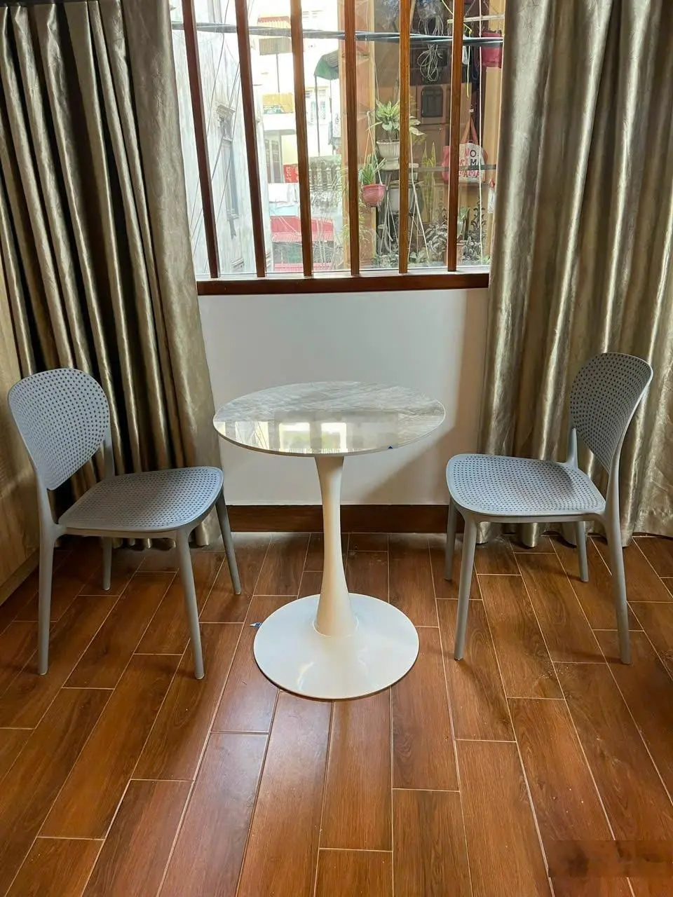 Bán tòa nhà CHDV cạnh trường ĐH Công nghiệp Hà Nội, ô tô thang máy doanh thu 56tr/t 7T, 9.9 tỷ
