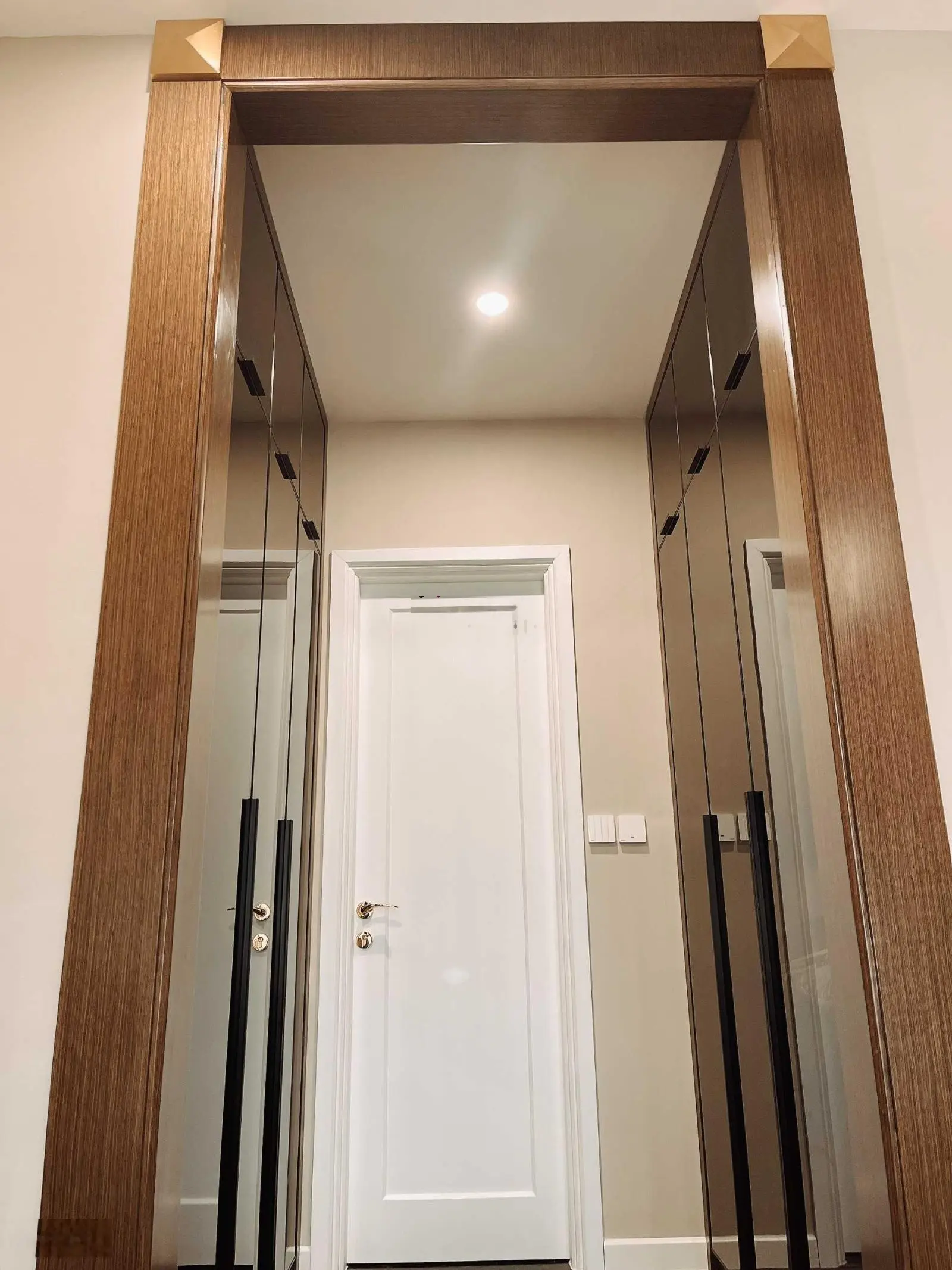 Chúng tôi đang cần bán căn hộ 60m2 BC ĐN ở dự án Garden Hill giá chỉ 3 tỷ 5 để chuyển đổi nhu cầu