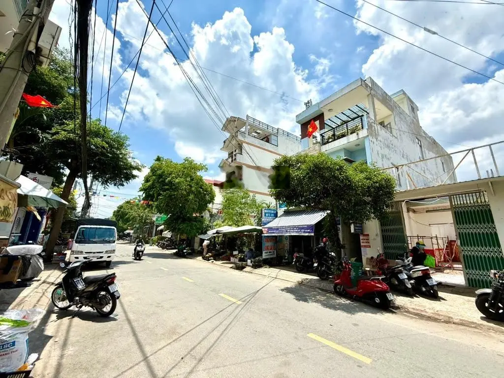 Nhà cấp 4 Mặt tiền đường NGUYỄN THỊ TRÀNG, phường HIỆP THÀNH, Q12, dt 220m2 (8,8mx25m), Giá 18,2Tỷ