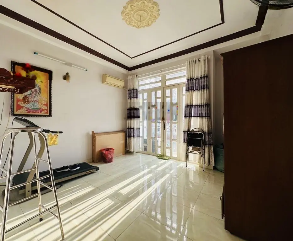 Bán nhà 4 tầng mới ở ngay âu dương lân , quận 8 , xe hơi sát hẻm , 4pn 4wc , nhỉnh 6 tỷ