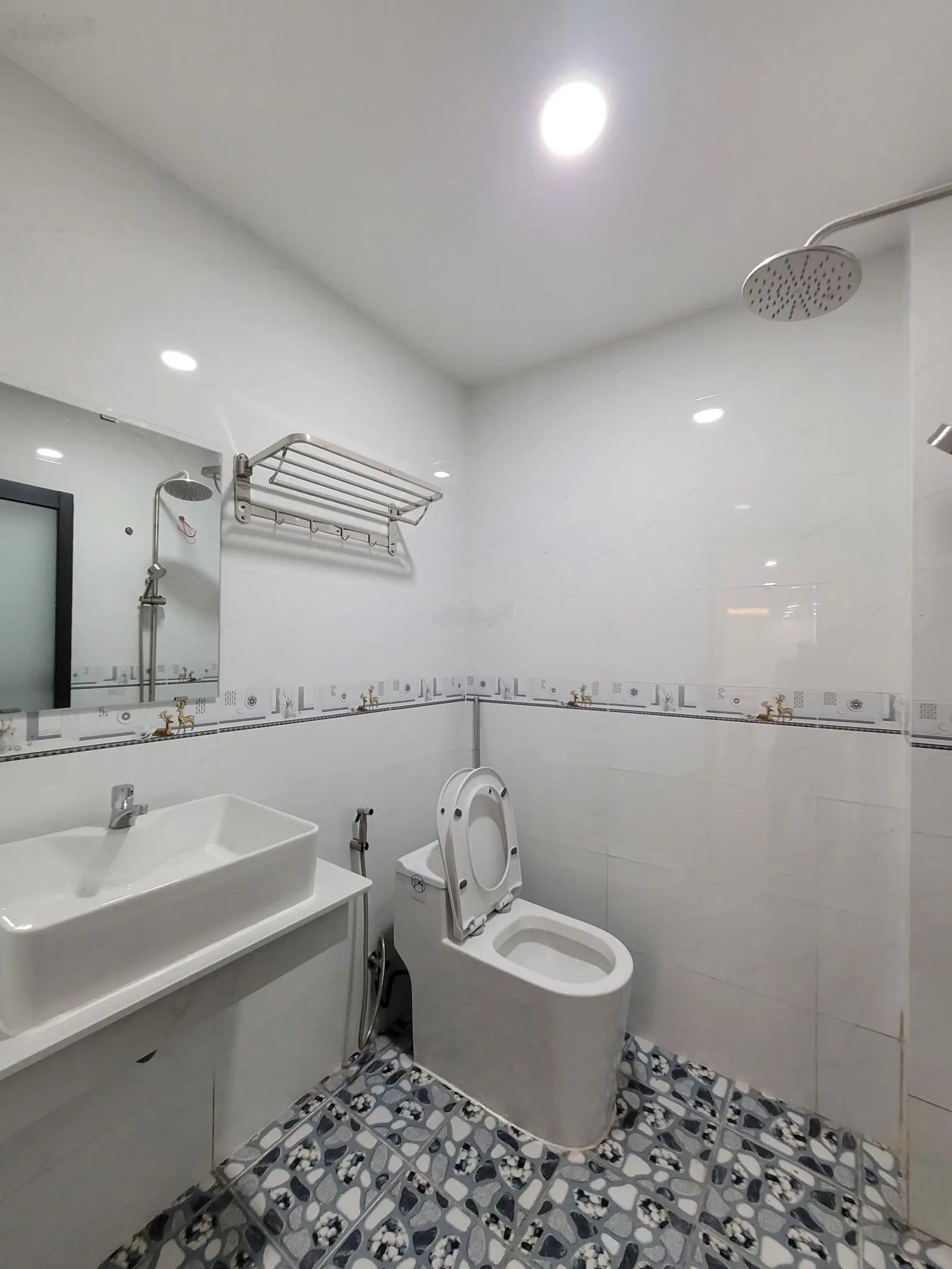 Bán nhà cấp 4 gác lửng ngay chợ Dĩ An 1 chỉ 2ty750 TL ngang 5x12m