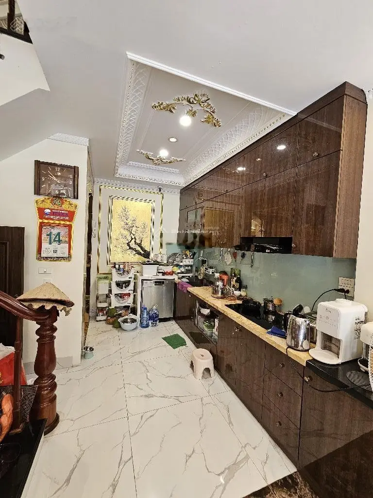 Bán nhà Tái định cư Giang Biên, Long Biên, Vỉa hè, ô tô tránh, Gara, chào 12 tỷ hơn