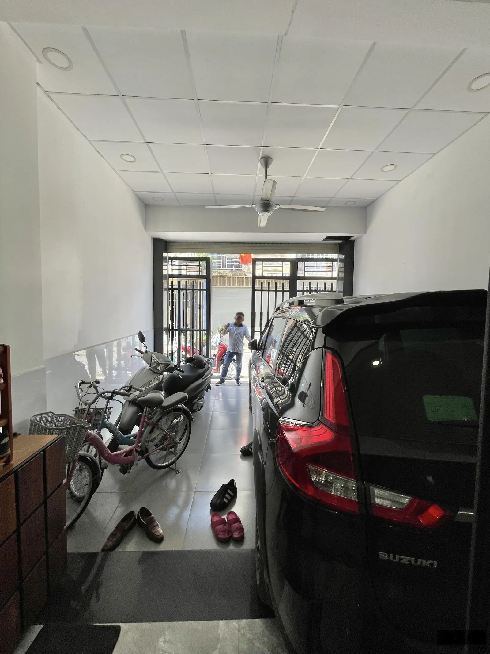 Cần bán nhà lầu trệt hoàn công sát trục chính đường Trần Quang Khải gần chợ Dĩ An