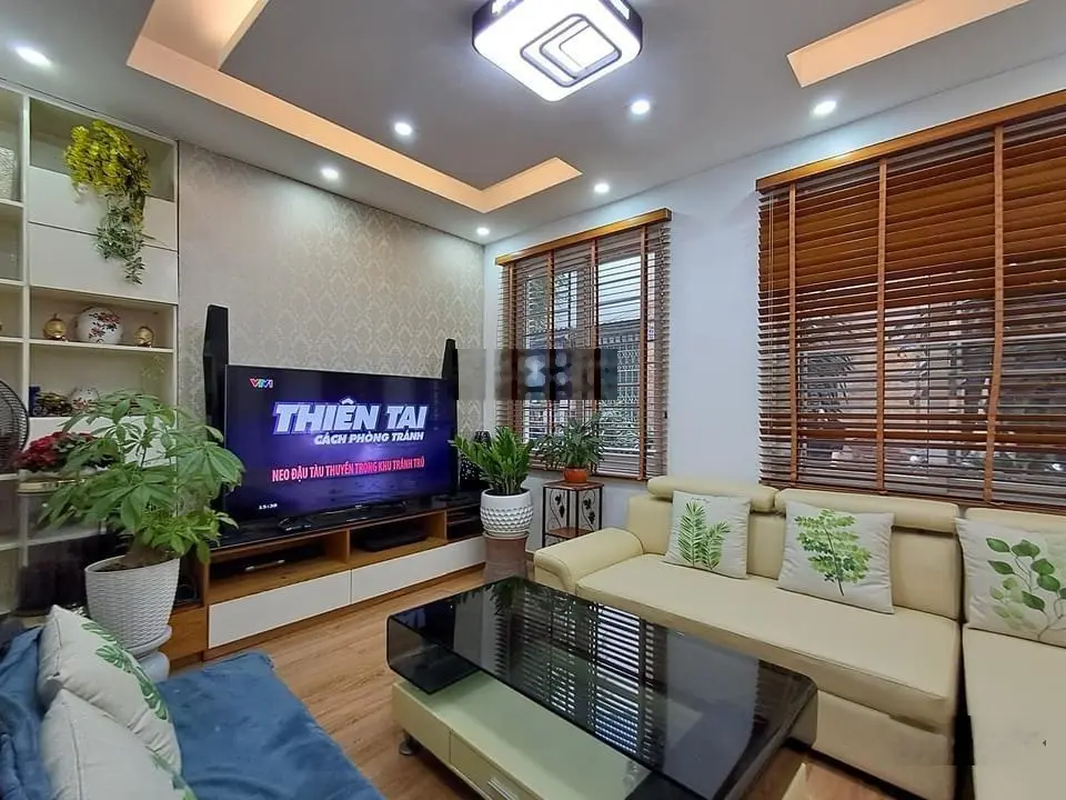 Hiếm! Bán nhà lô góc, ô tô tránh, kinh doanh, mặt tiền 6.4m - DT 75m2*4T - Phố Nguyễn Phúc Lai