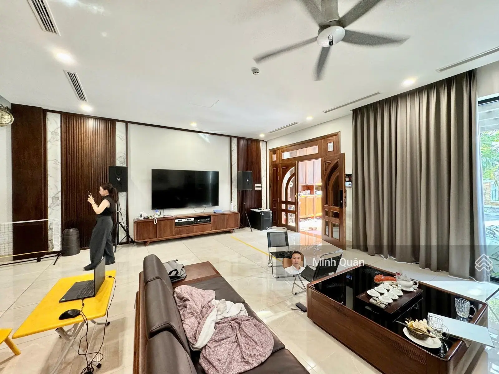 Bán biệt thự 210m2, diện tích sử dụng 458m2. Thuộc khu nhà giàu Vista Lago, gần Vin Tây Mỗ