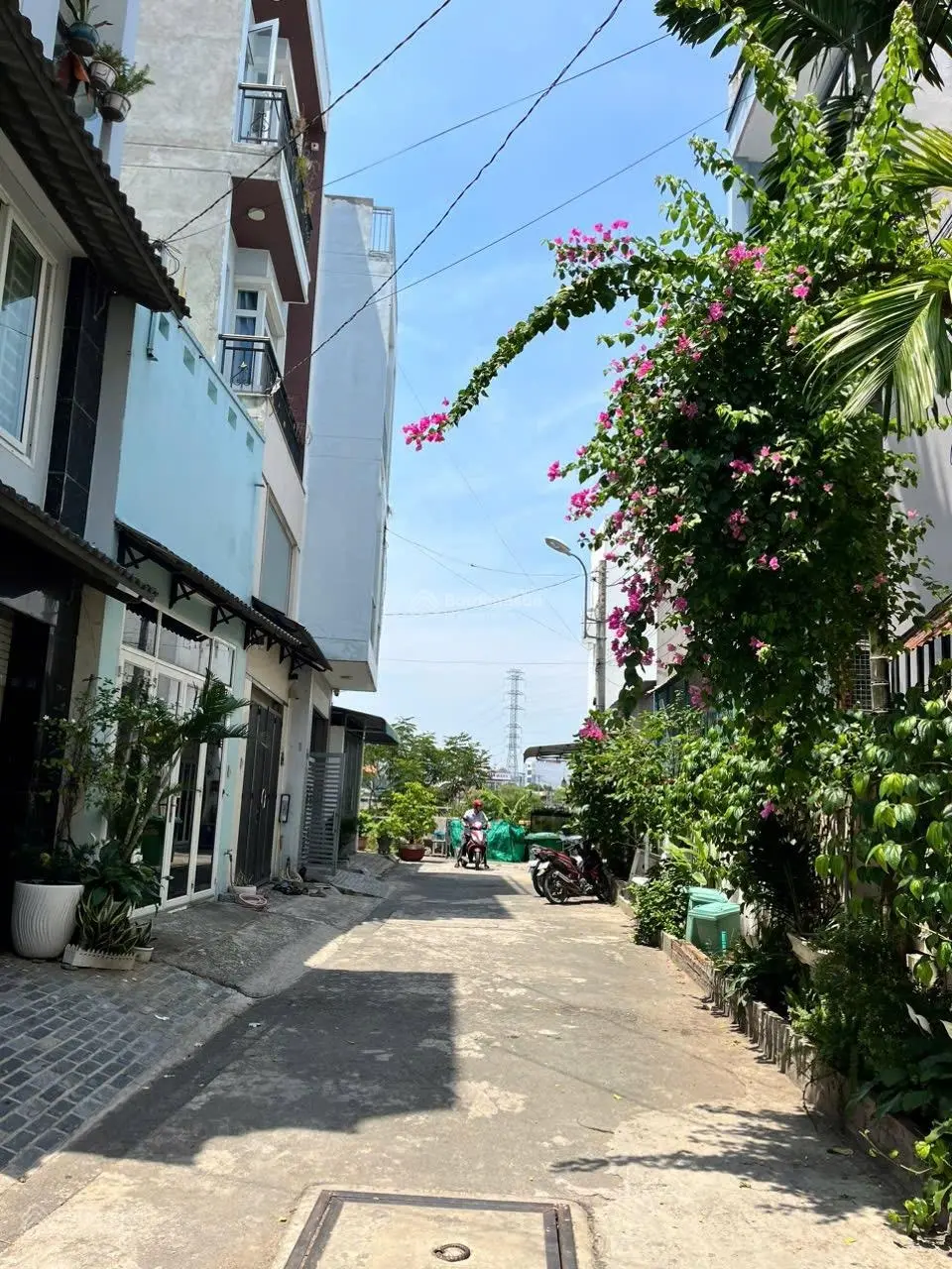 Bán nhà 3 lầu HXH đường Trương Văn Thành - Hiệp Phú.