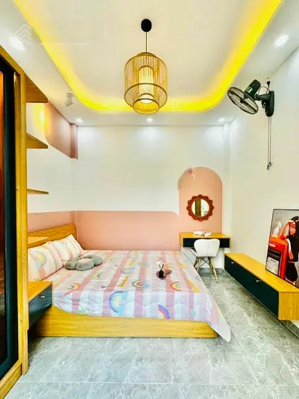 Nhà SHR chính chủ bán gấp 1 trệt 1 lầu 2pn bancol mới như hình, tặng nội thất, NH hỗ trợ 80% HH1%MG
