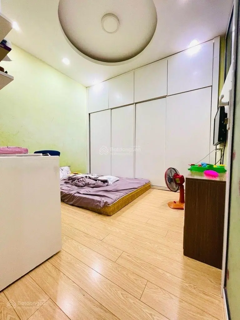 Bán TT Nguyễn Lương Bằng, Đống Đa, Dt sổ 50m2 giá 3.3 tỷ