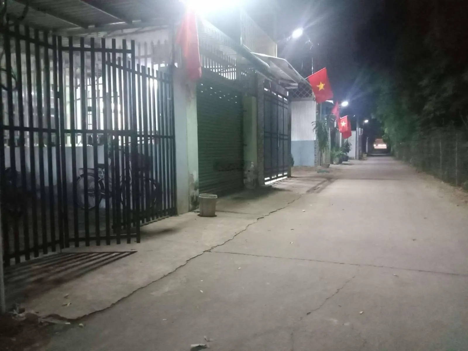 Cần bán gấp để mua đất xây nhà về quê
