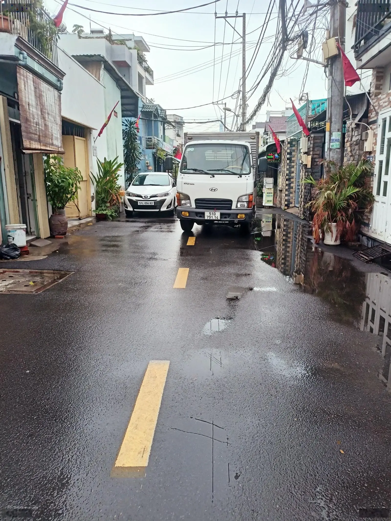 Bán nhà mặt tiền đường 4 tầng ngang 8m