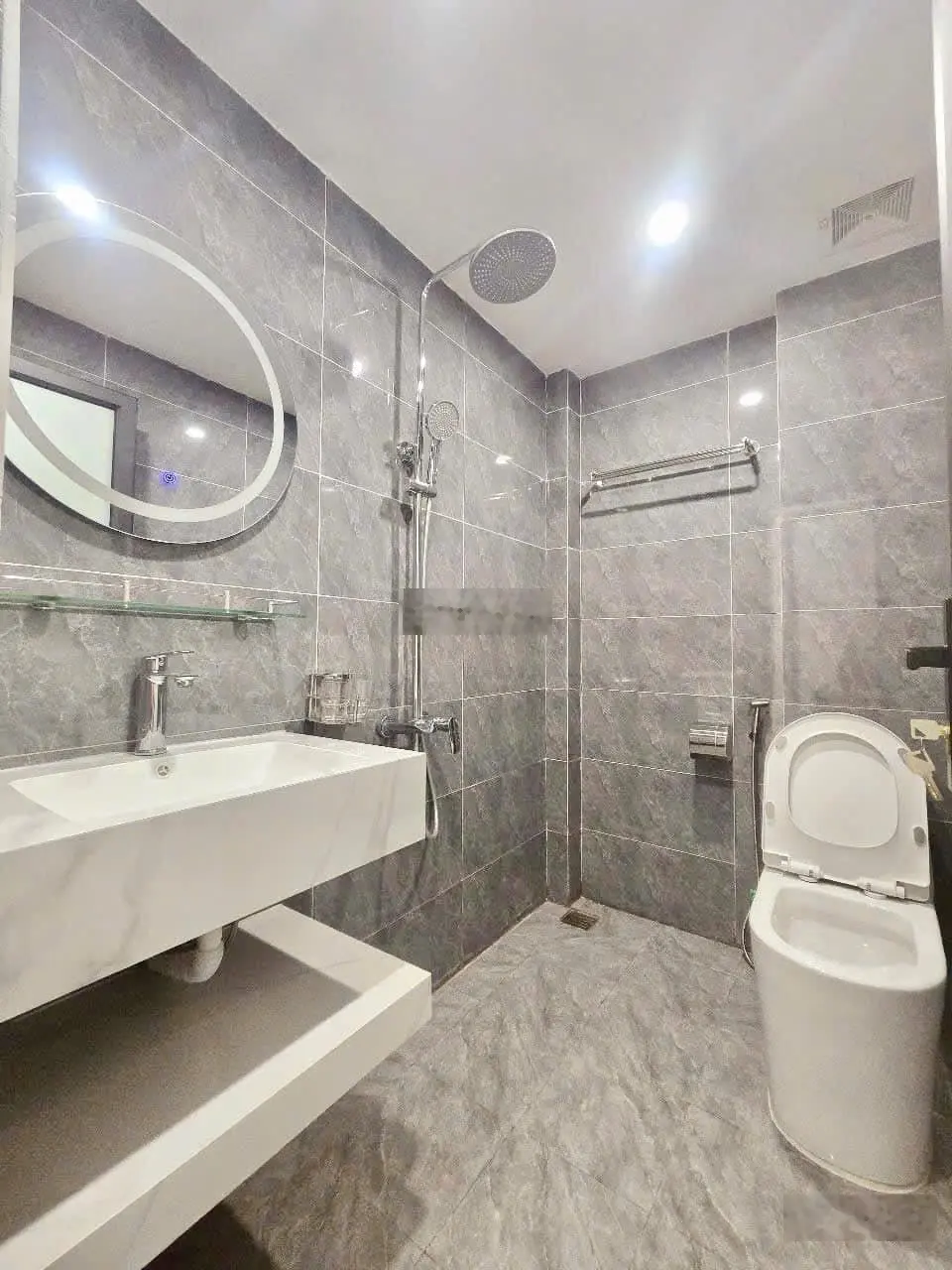 Bán nhà riêng tại Minh Khai-5,75 tỷ- 30m2- 3PN- 4WC- giá siêu hời