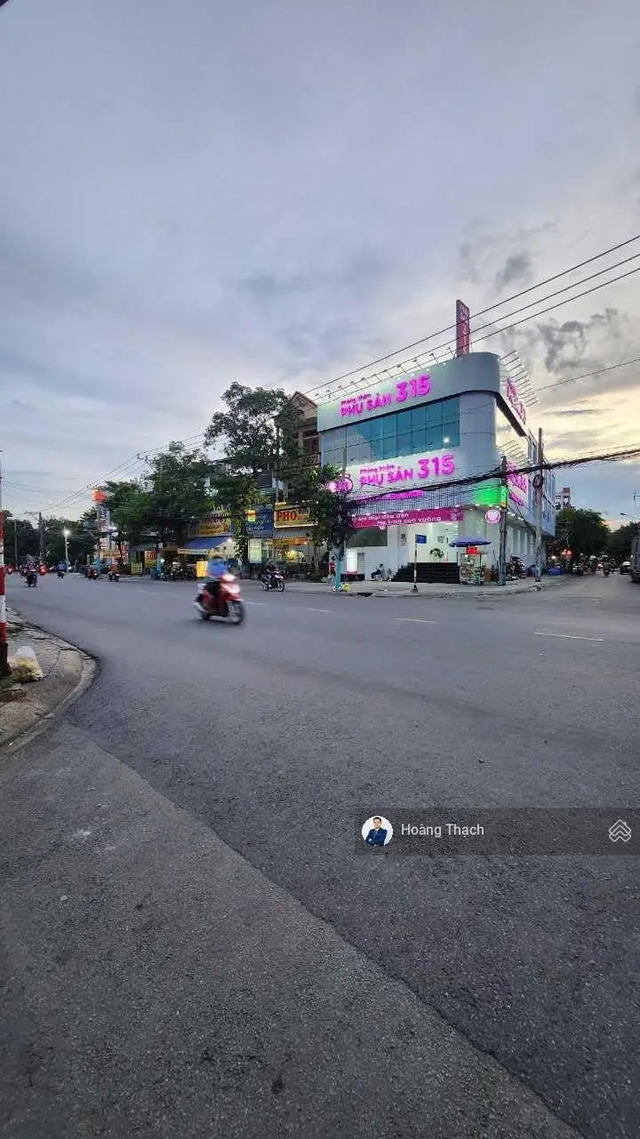 Dãy trọ 2 MT ngay chợ Bờ Hồ Xóm Vắng Dĩ An giá rẻ