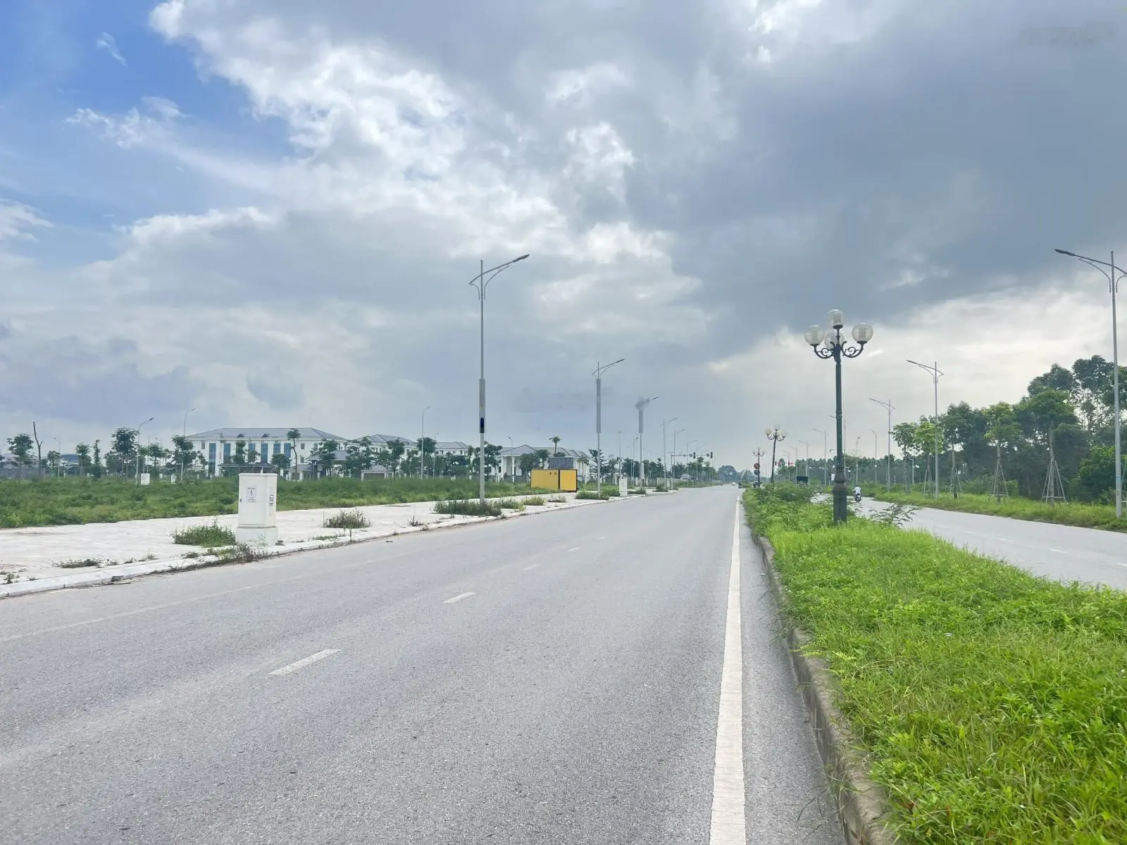 Chính chủ cần bán lô 3,4,5 ALK64 mặt đường Trường Chinh, giá rẻ nhất khu Big C