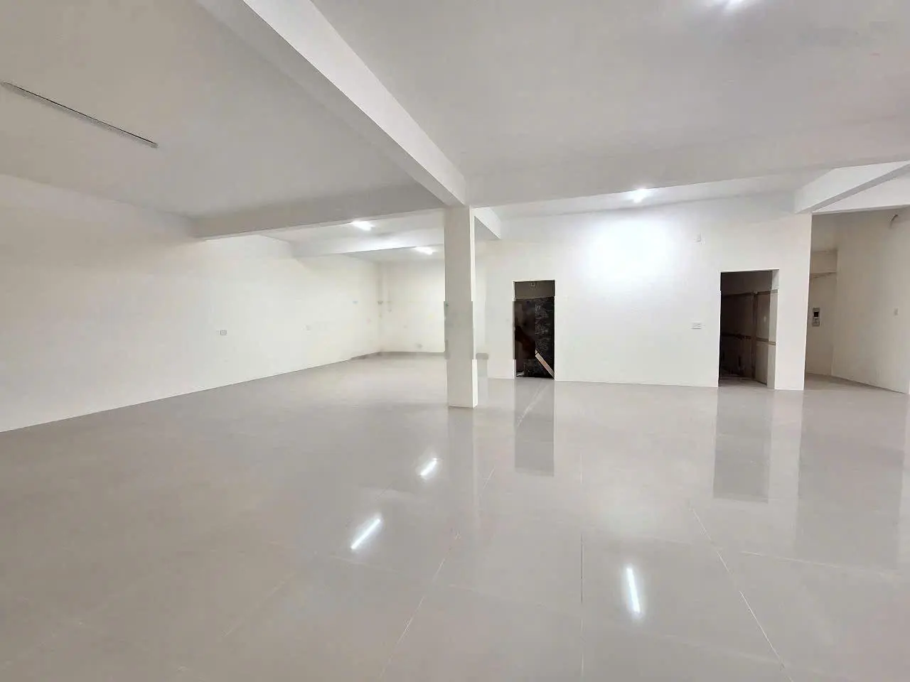 Văn phòng trụ sở công ty mặt tiền kinh doanh trung tâm hành chính Tp Dĩ An