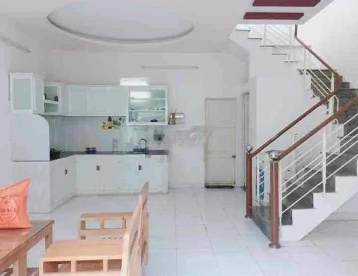Nhà 2 tầng ngang 5m1 tặng lại nội thất Trưng Nữ Vương