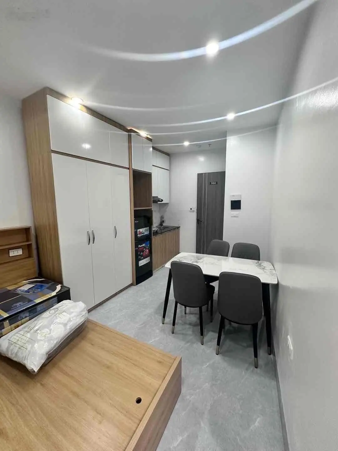 BÁN NHÀ DÒNG TIỀN TRƯƠNG ĐỊNH HAI BÀ TRƯNG: hiếm có, 96m2; 7 tầng; 22 phòng ngủ; dòng tiền 120tr/T
