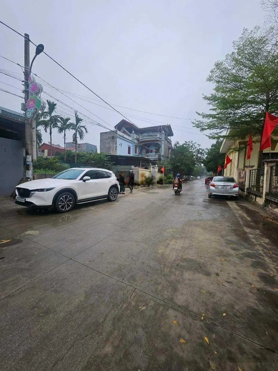 Cần bán đất tại Thôn Tiền, Dục Tú, Đông Anh. Diện tích 50m2, giá 3,5 tỷ