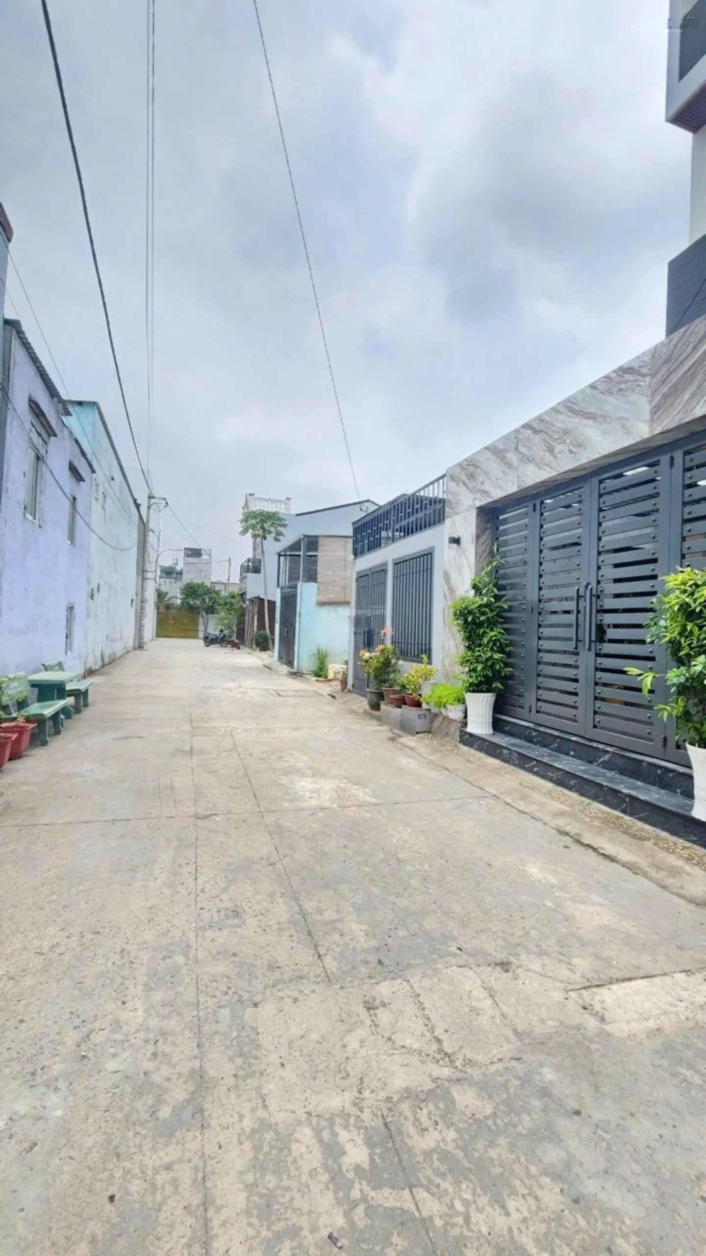 Bán Đất Tặng Dãy Trọ . 7.6M x 23M - 158.4M2 Thổ cư. Hẻm 7M APĐ09 - gần Cầu An Lộc - NGUYỄN OANH GV