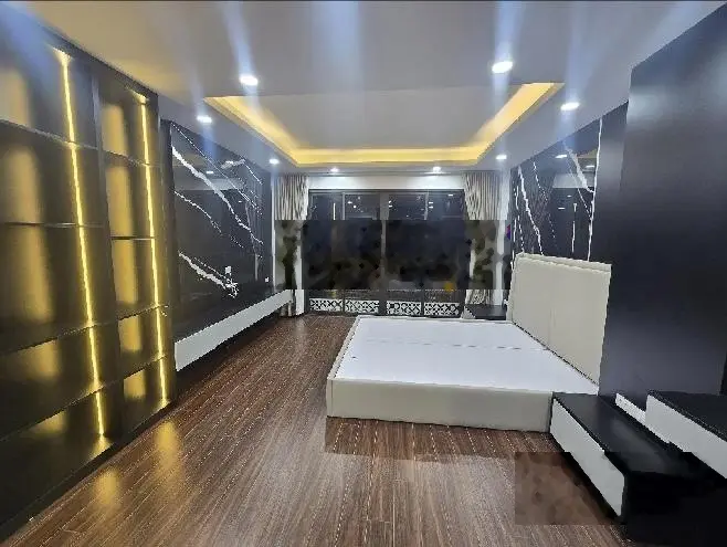 Nhà Hoàng Mai - Gara ô tô - Thang máy - Ngõ Thông - Gần Hồ Đền Lừ - Dòng tiền.