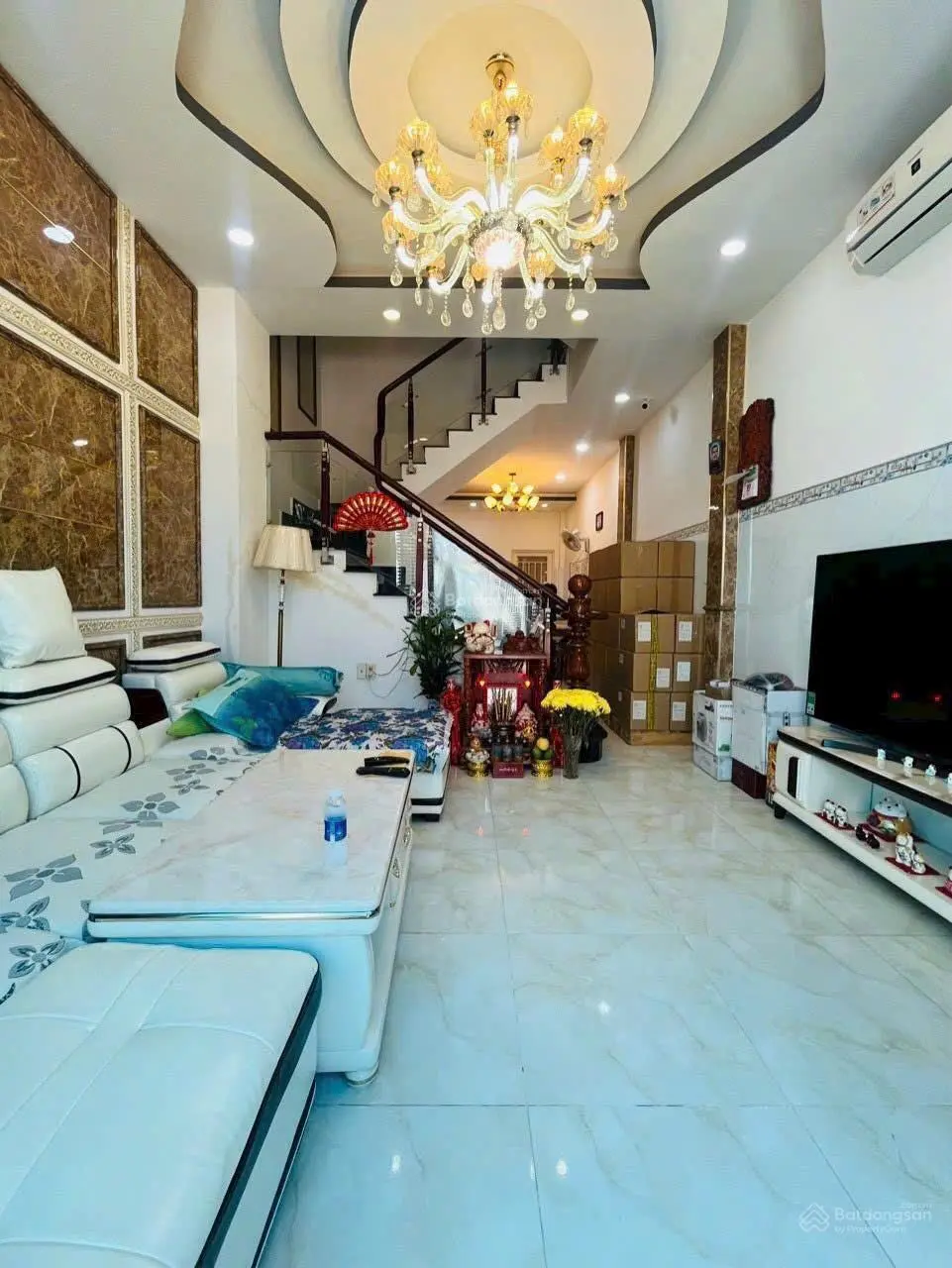 Bán gấp nhà 1trệt 2 lầu diện tích 60m2 nằm phía sao UBND Phường 9. LH 0344449446