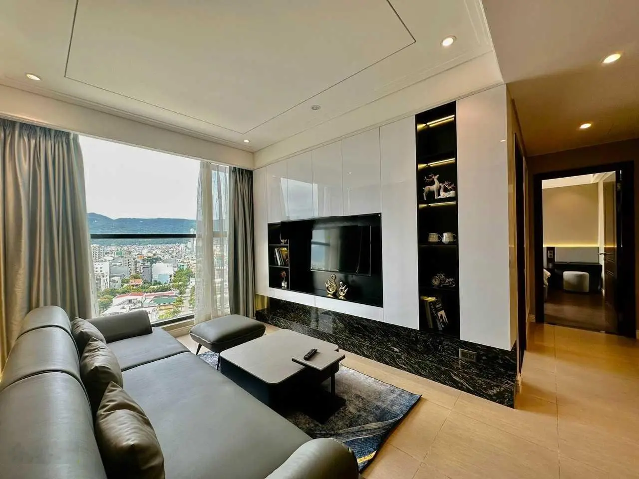 Chủ bán cắt lỗ căn hộ 2PN 80m2 The6 Nature - view nhìn trọn biển Mỹ Khê Đà Nẵng - sổ hồng lâu dài