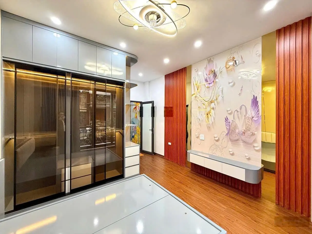 Bán nhà riêng phố vĩnh phúc 36m2 6 tầng giá 7.9 tỷ nhà đẹp mới xây thang máy mặt tiền rộng