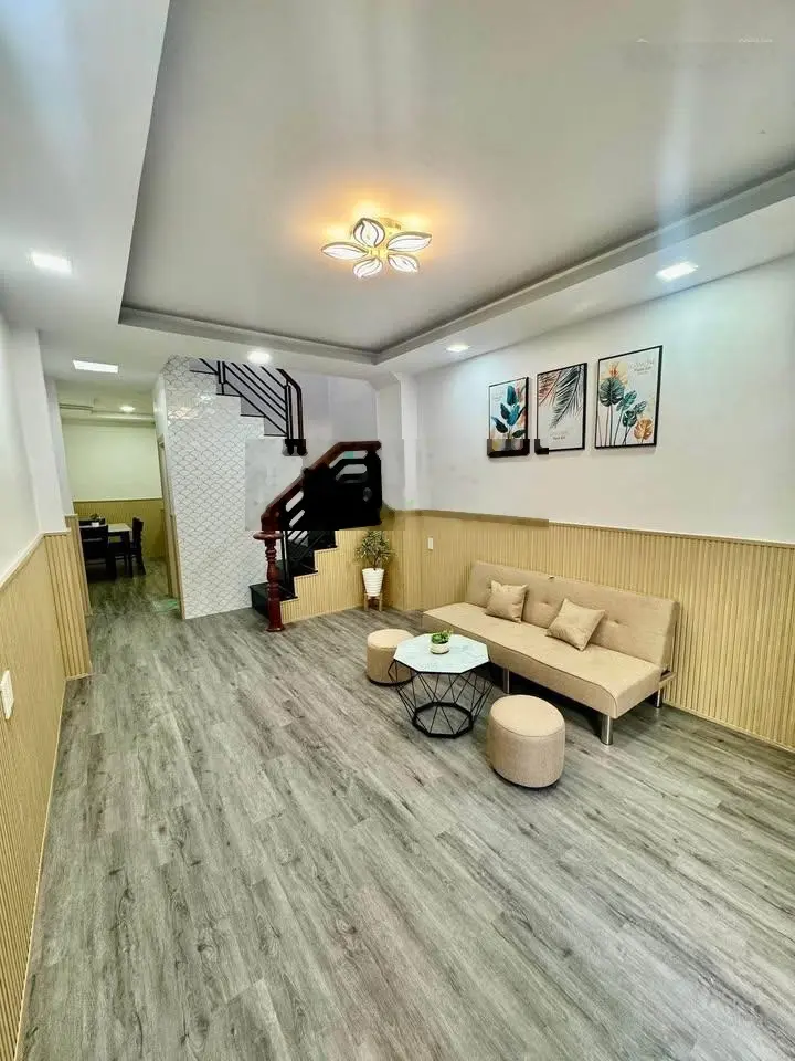 Nhà Quận 6 giá chỉ 2 tỷ / 54m2 đường lò gốm sổ hồng riêng bao sang tên check quy hoạch, đường oto