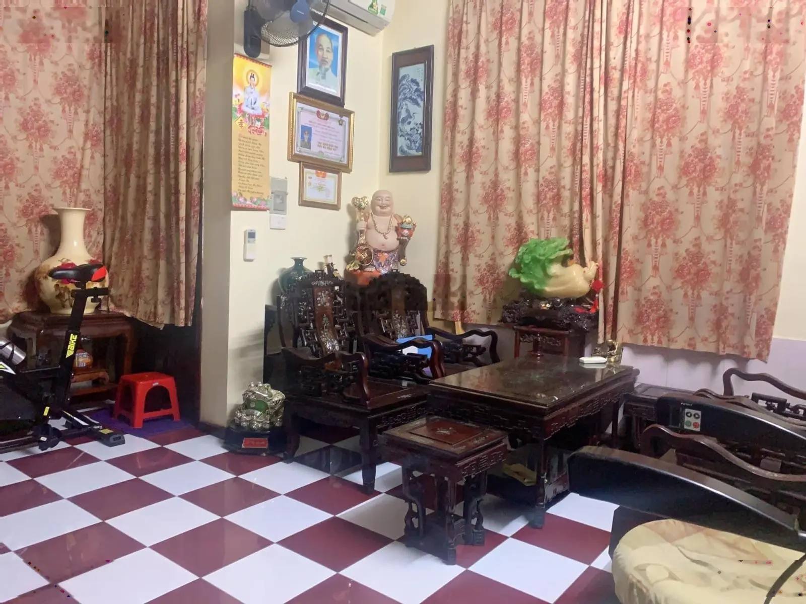 Phải thật nhanh mới kịp chỉ hơn 13 tỷ có ngay căn nhà lô góc mặt phố Quỳnh Lôi - 8/3